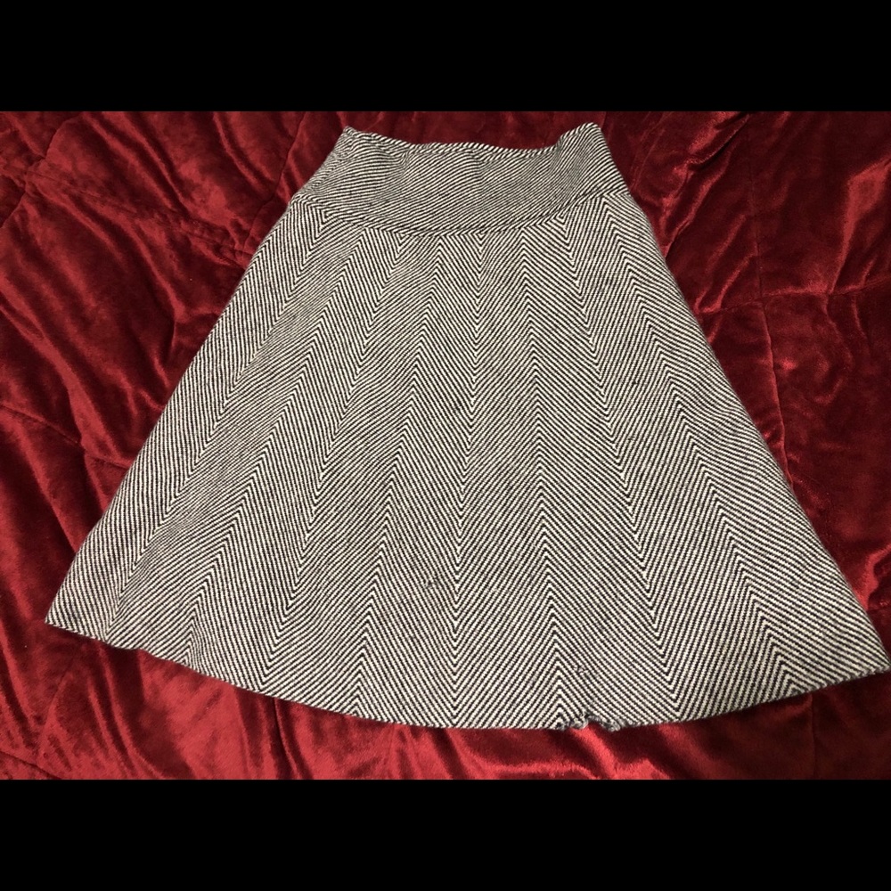 Fabulous wool skirt for business wear